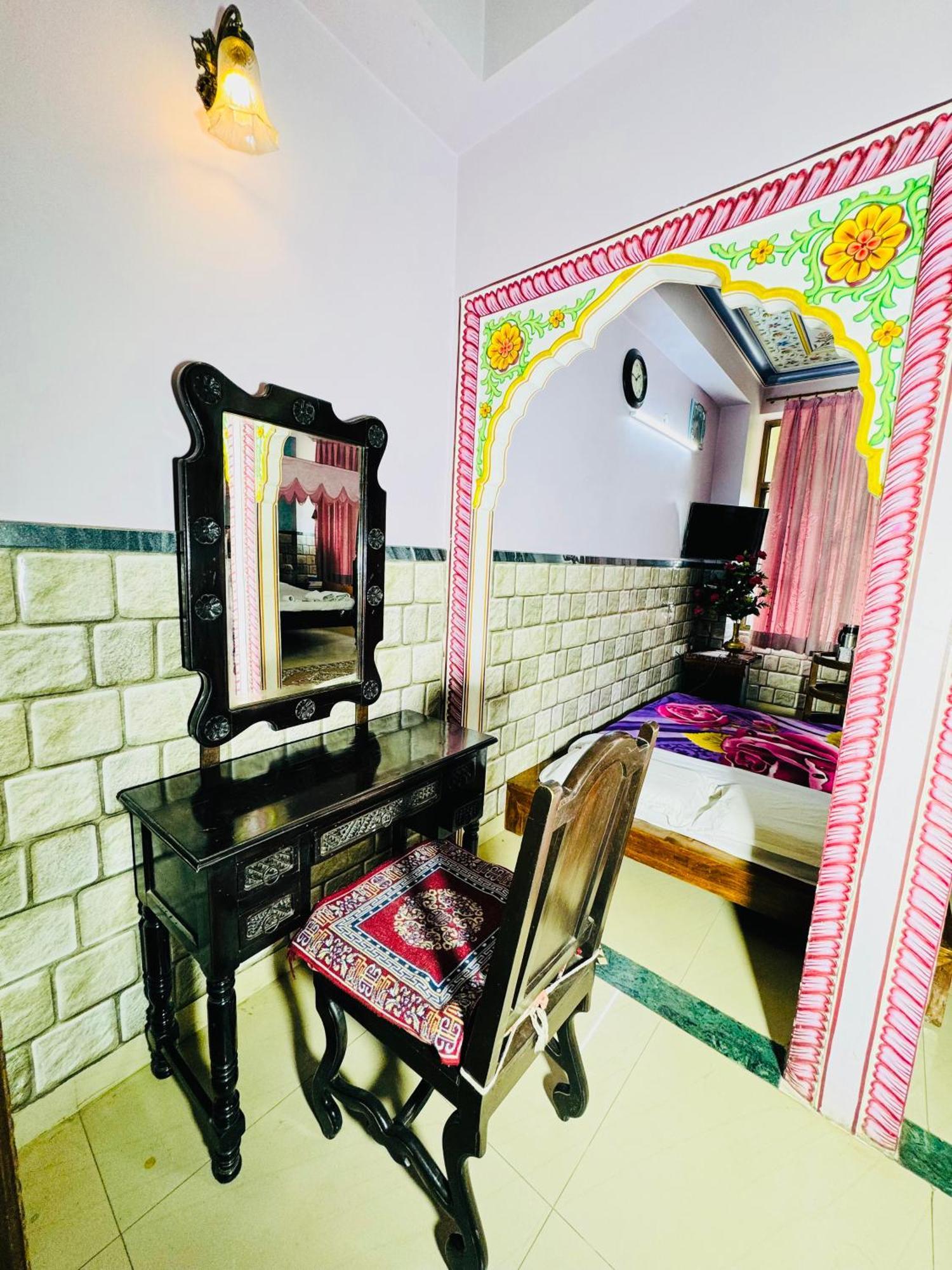 Hotel Moon Light Palace Jaipur Buitenkant foto