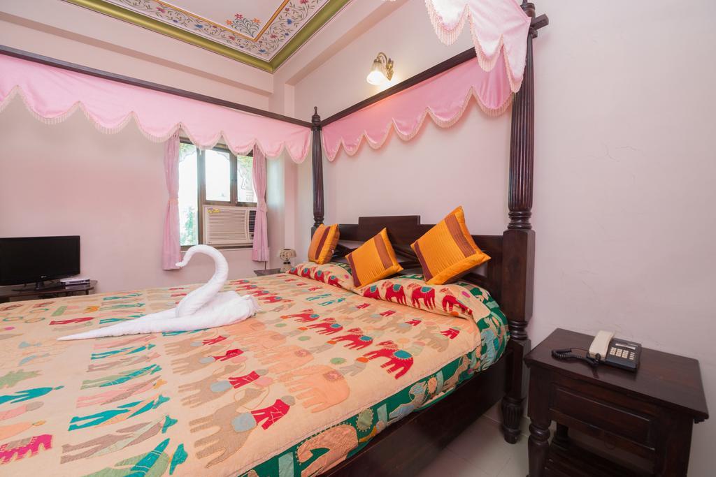 Hotel Moon Light Palace Jaipur Buitenkant foto